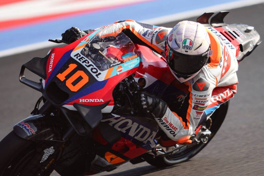 Marini senza mezzi termini: “C’è interesse a far vincere Marquez”.