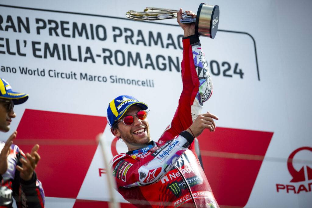 Bastianini pronto in vista della nuova stagione con la KTM, sia fisicamente che mentalmente.