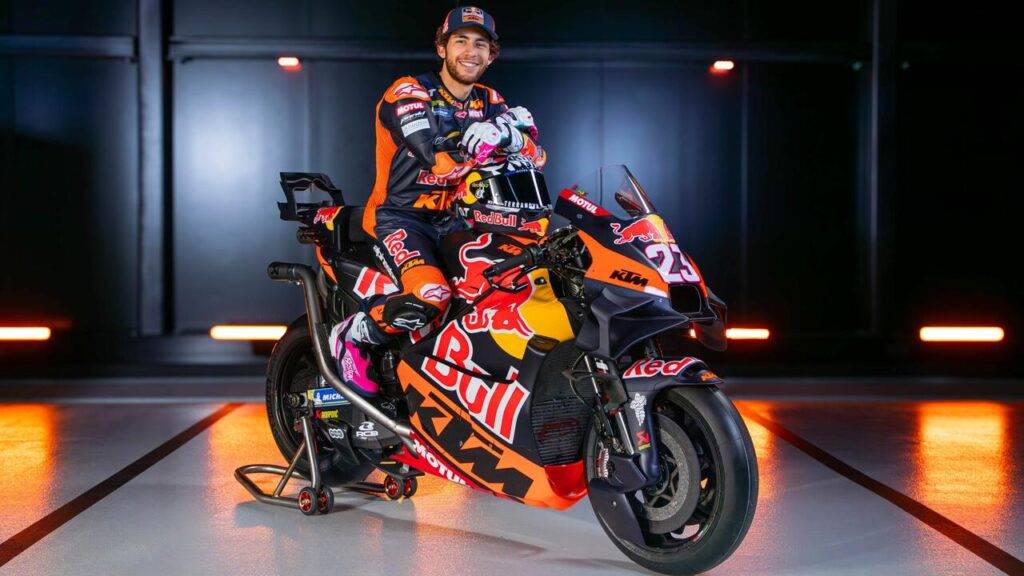 Enea Bastianini su KTM: “Quello che fa Acosta è incredibile. È molto più veloce di me”