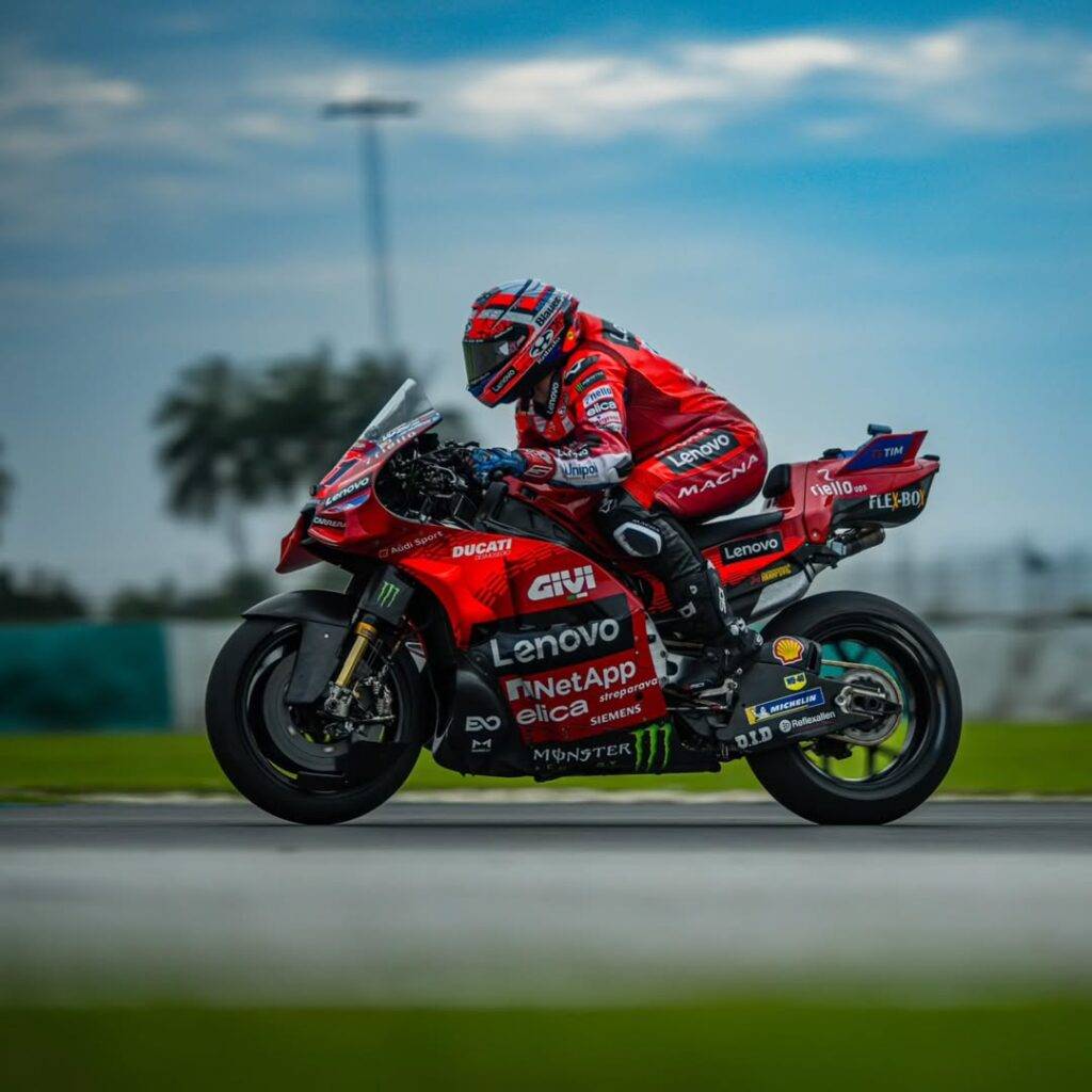 Ducati porta una nuova carena e prepara la GP25 per Marquez e Bagnaia