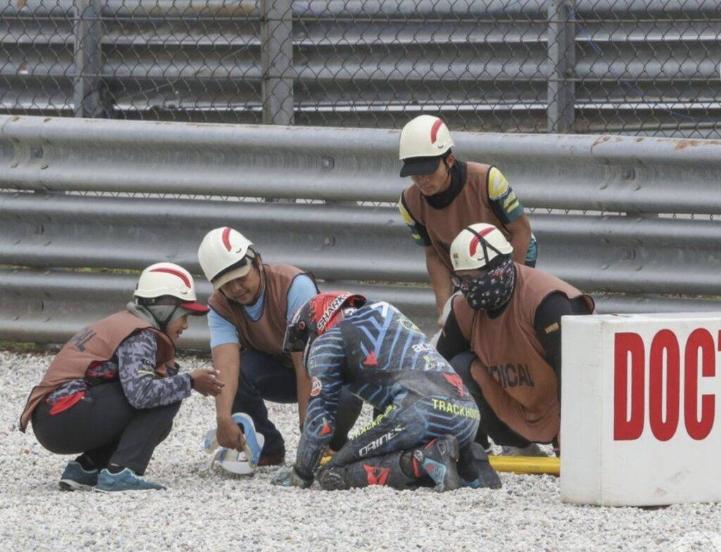 Subito tegola Aprilia: moto distrutta e Fernandez finisce i test per una frattura 