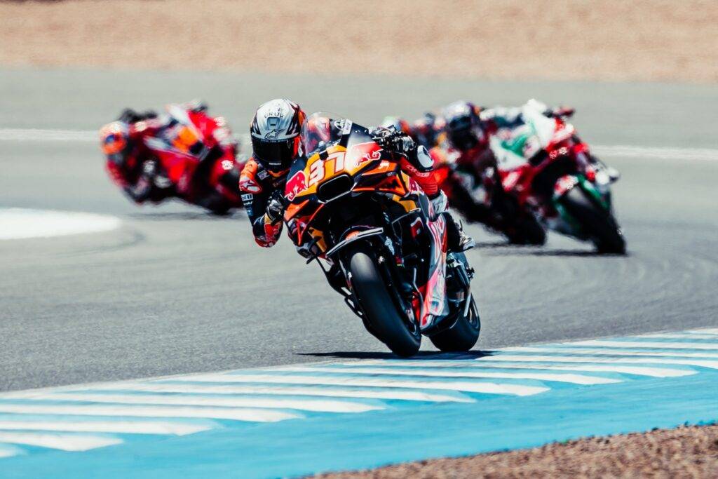 Pedro Acosta in gara a Jerez