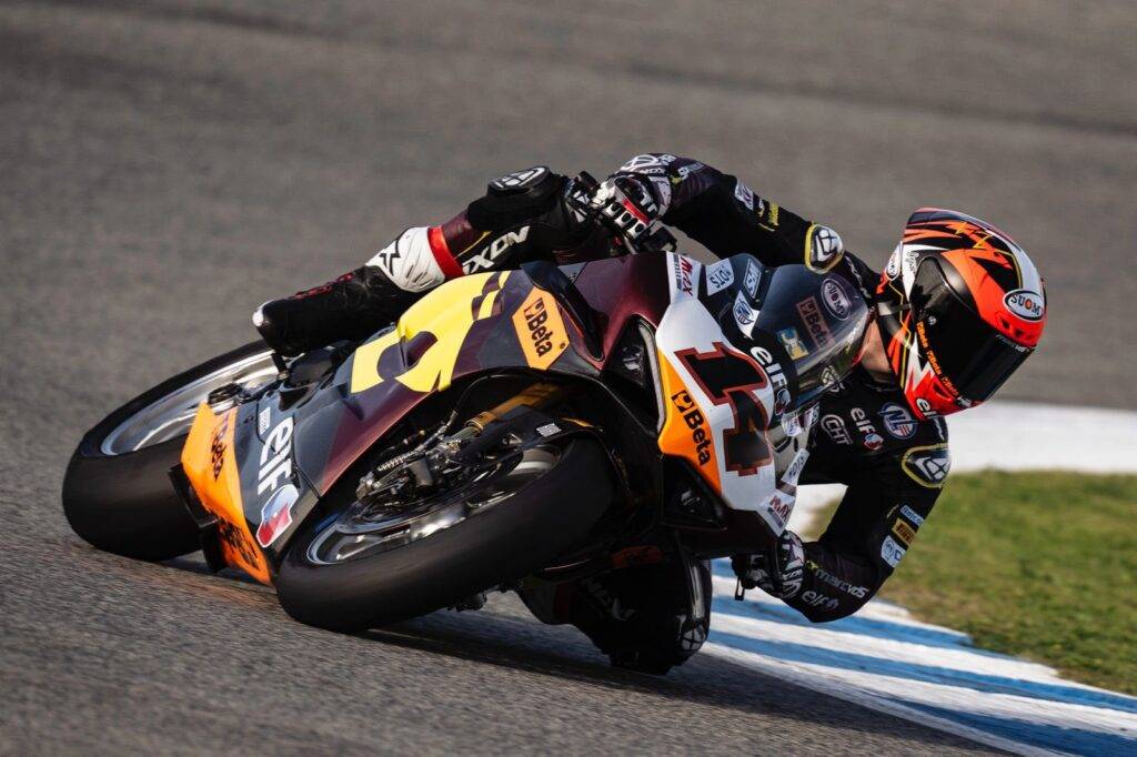 WorldSBK, tra i due litiganti arriva la prima pole di Sam Lowes