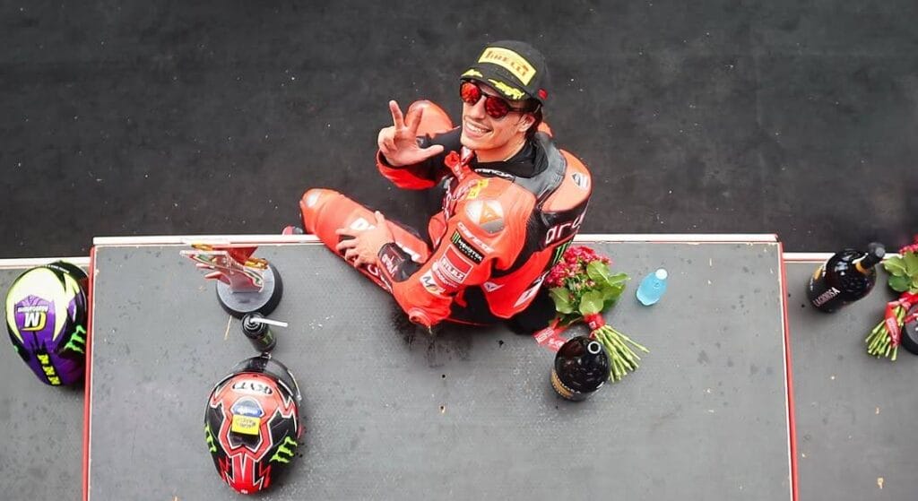 Nicolò Bulega ormai fa ciò che vuole: “Guido la Ducati esattamente come vuole esser guidata.”