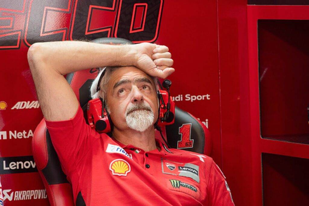 Dall’Igna non usa mezzi termini: “Tutti devono sentirsi responsabili delle prestazioni di Bagnaia”.