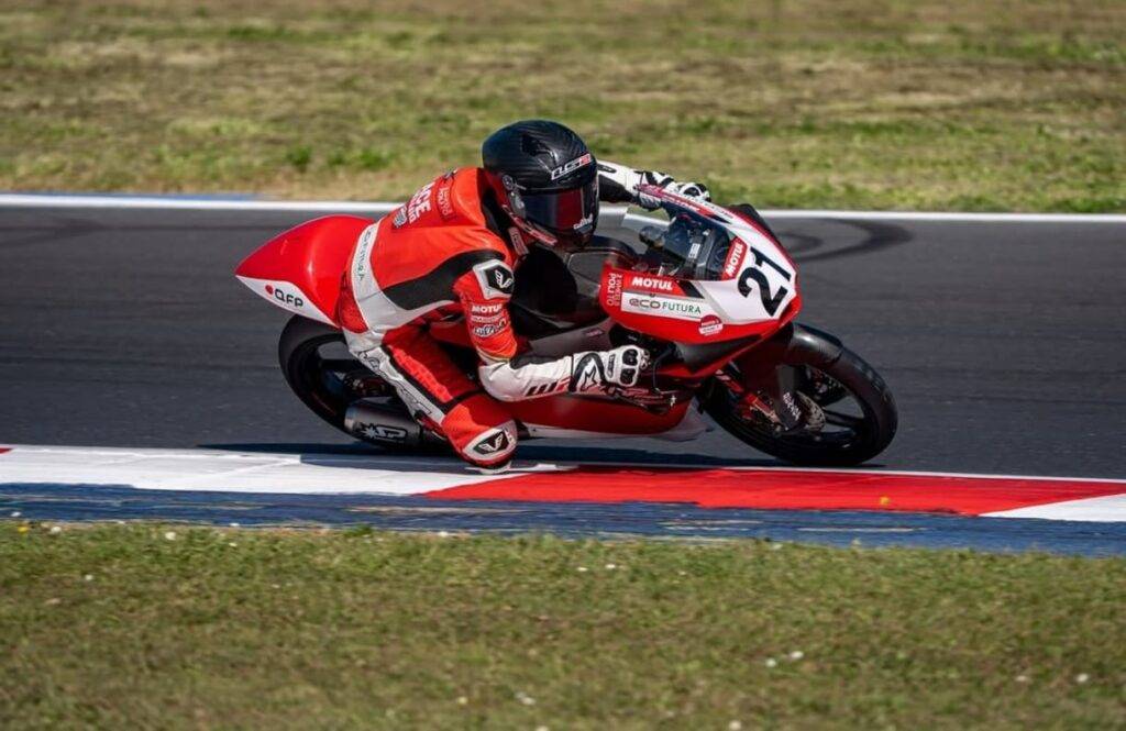 CIV Moto3, Vicente Perez impegnato nel Mondiale, al suo posto Beñat Fernandez.