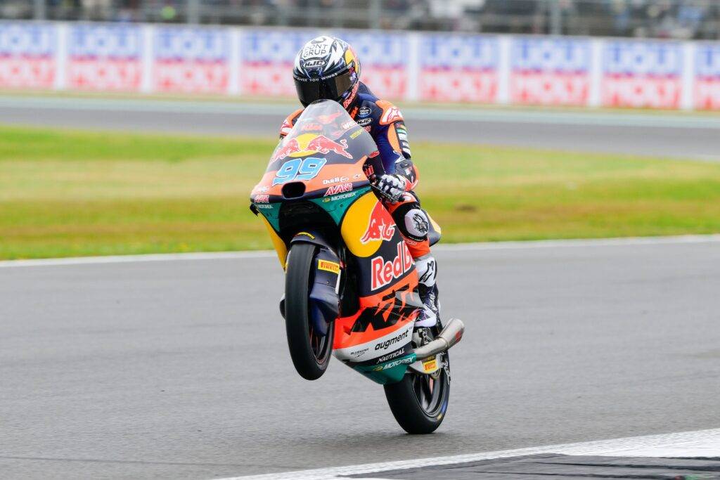 Clamoroso in Moto3, Rueda penalizzato e domani partirà dal fondo