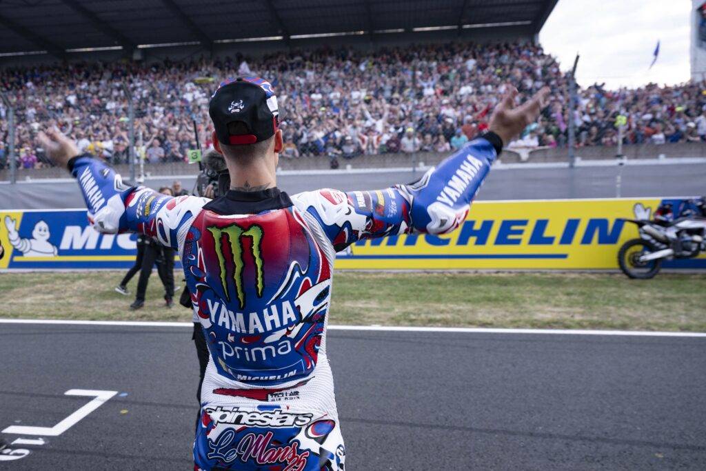Fabio Quartararo saluta i suoi tifosi in Francia