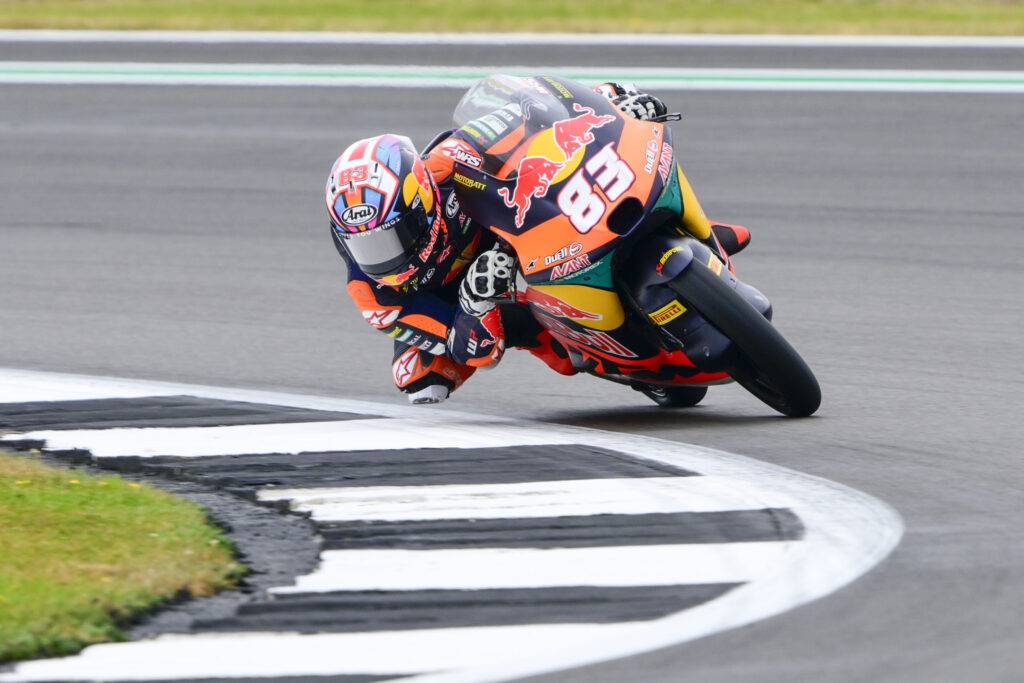 Alvaro Carpe domani partirà dalla pole position a Silverstone in Moto3