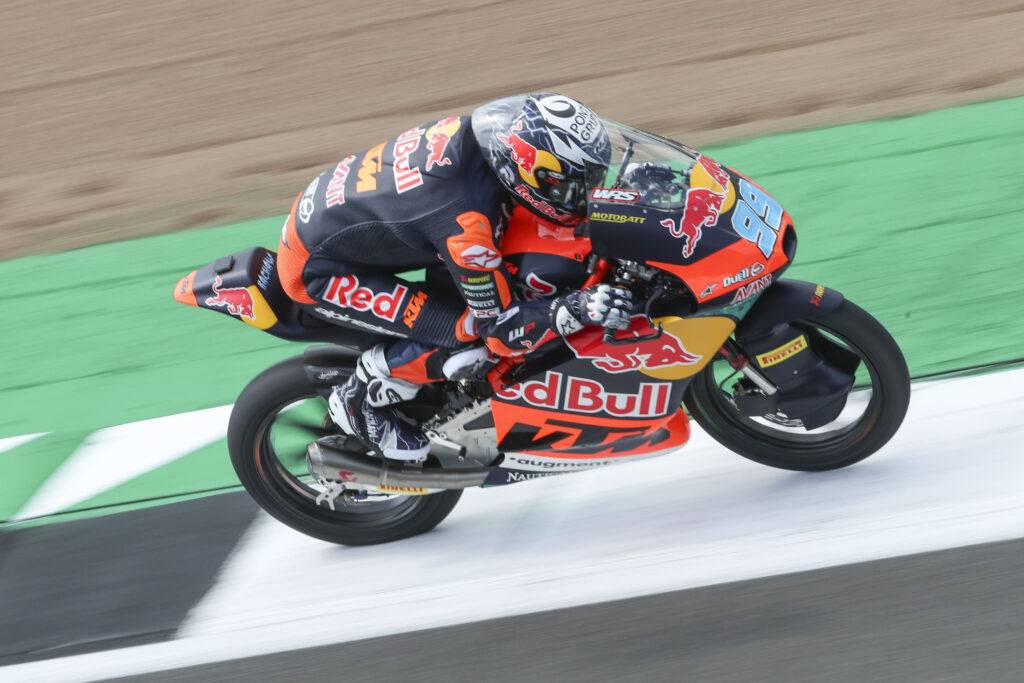 Jose Antonio Rueda in pista a Silverstone in Moto3