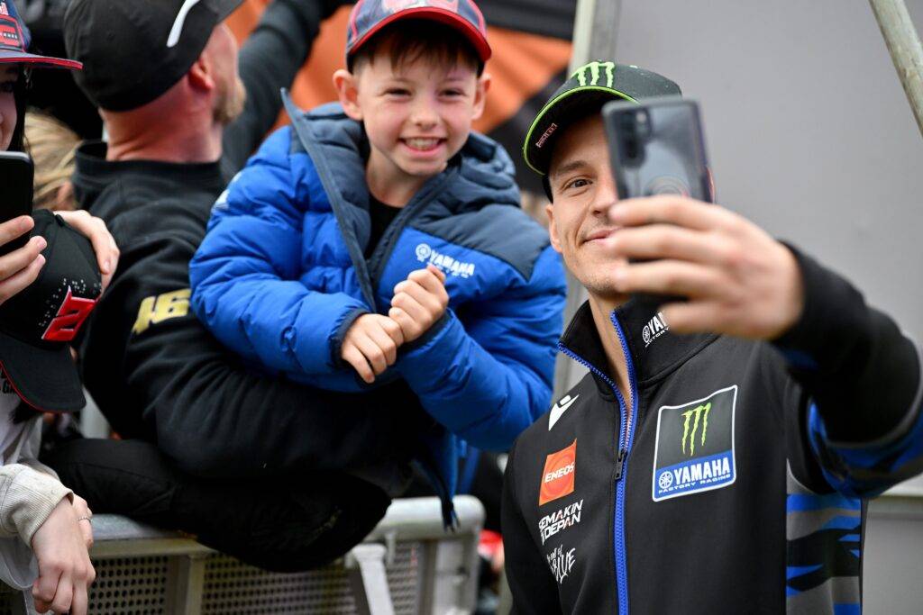 Fabio Quartararo 18° con il morale a terra: “Guidare così è spaventoso.”