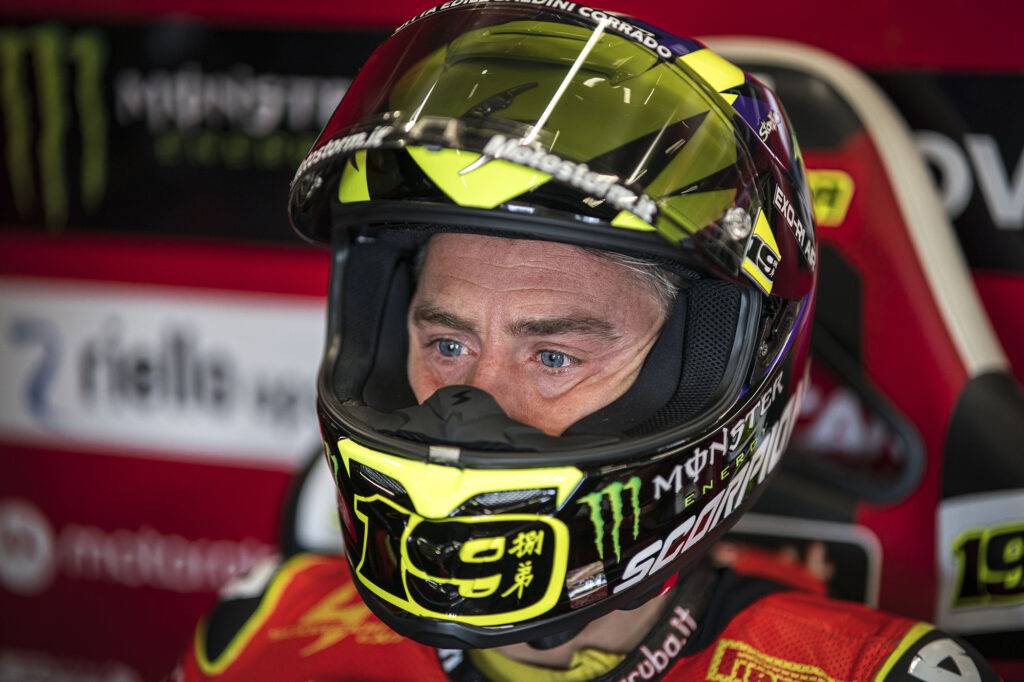 Alvaro Bautista sfoga il disappunto riguardo alla zavorra: “Non più un tema tecnico, è discriminazione.”