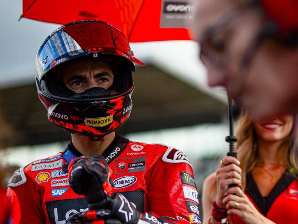 Le pagelle del Pasto: Bagnaia inizia a perdere la pazienza, ma Marquez vola.