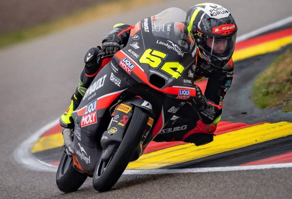 Moto3 Sachsenring, Munoz eroico: vittoria da leone nonostante il dolore fisico