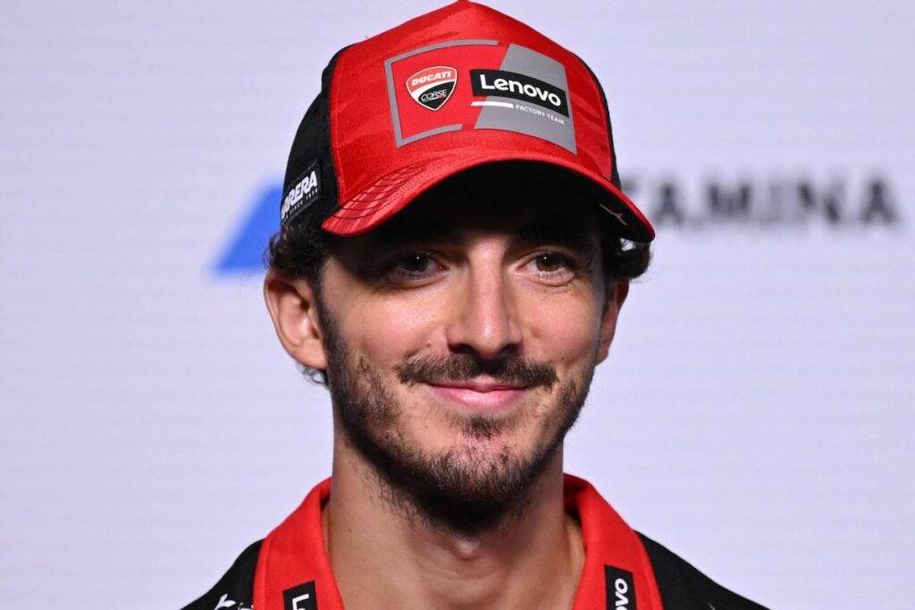 La risposta del vero campione. Testa, cuore e coraggio. Pecco Bagnaia contro tutto e tutti firma la prima pole position stagionale.