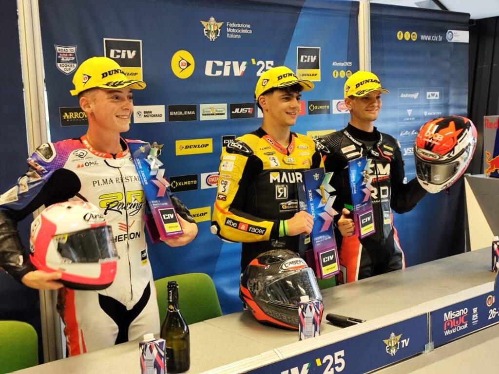 CIV Sportbike, Salvador e Torres la gettano al vento, vince Mattia Sorrenti!