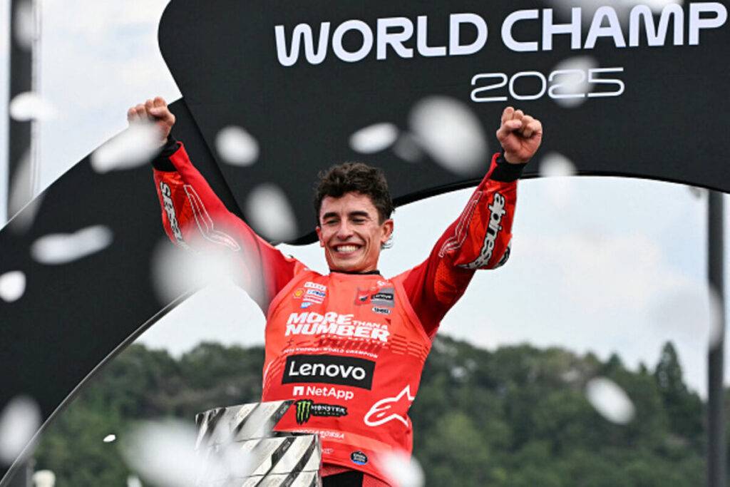Marc Marquez è nove volte campione del mondo. [ECCO le immagini dei festeggiamenti del fuoriclasse spagnolo].