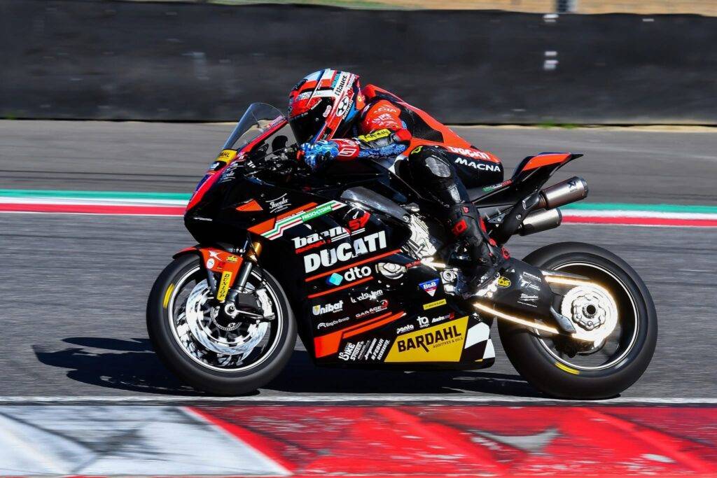 CIV Mugello, Pirro torna re: dominio in Gara 1 e seconda vittoria stagionale