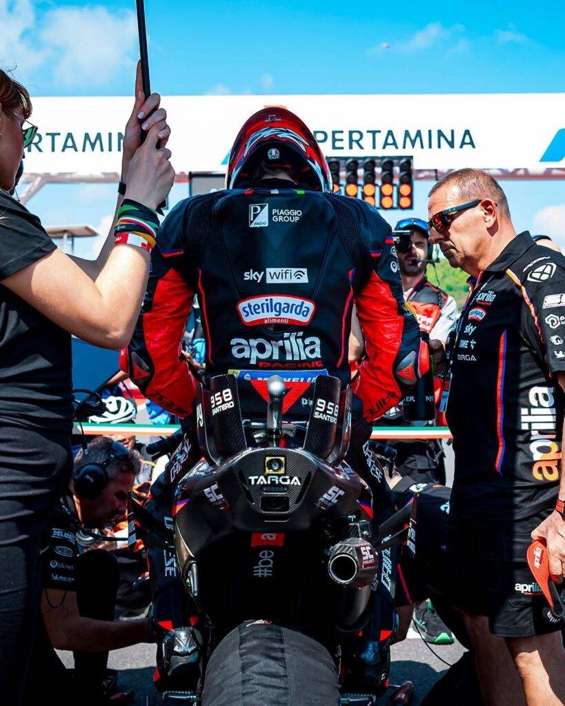 Marco Bezzecchi in griglia di partenza a Mandalika