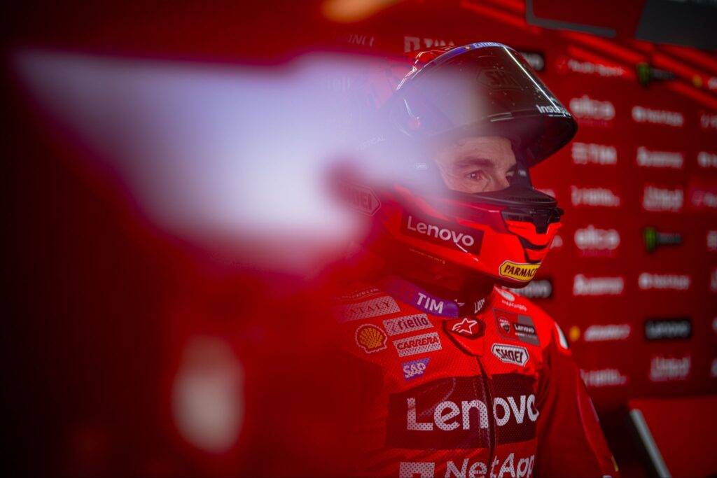 MotoGP, stagione finita per Marc Márquez: operato alla spalla destra a Madrid