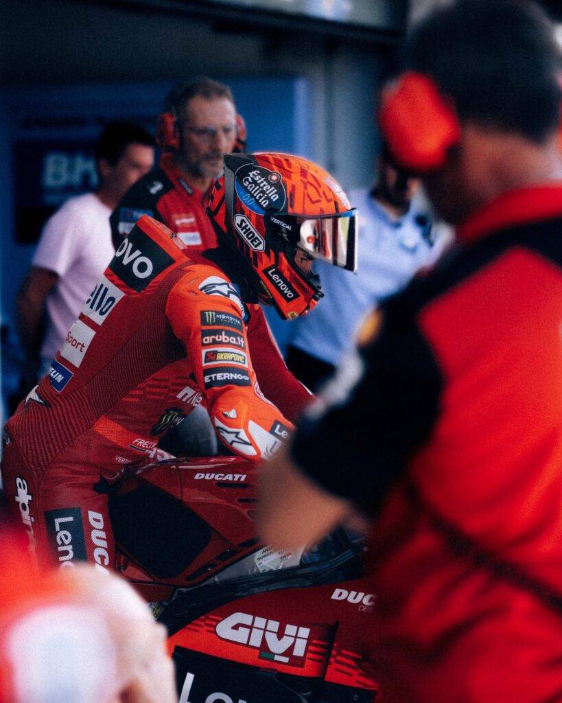 Stop forzato per Marc Marquez: nuova frattura alla spalla, out per due GP consecutivi