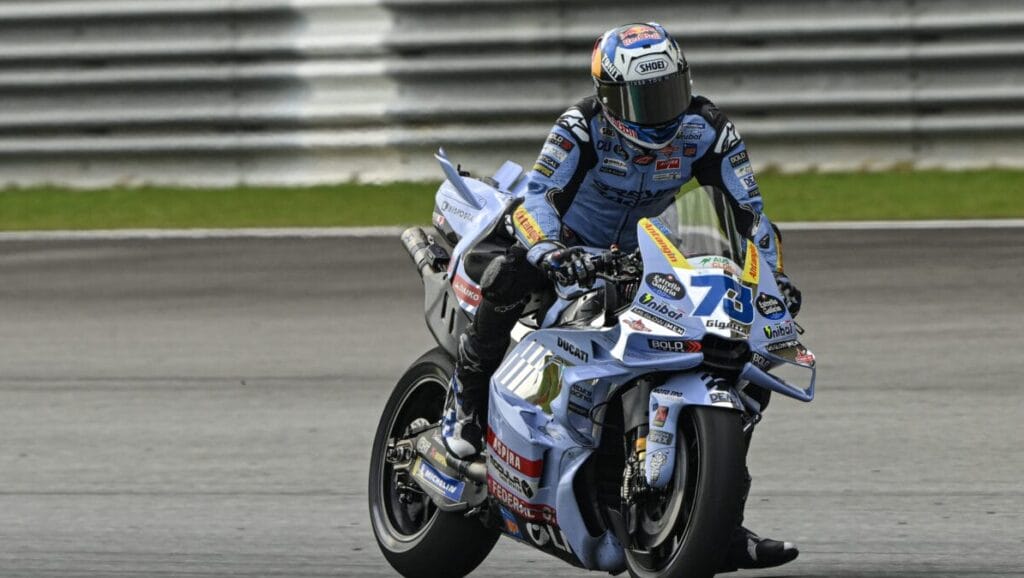 MotoGP FP1: Alex Marquez davanti a tutti a Portimao, con Bulega 14° davanti a Pecco Bagnaia.
