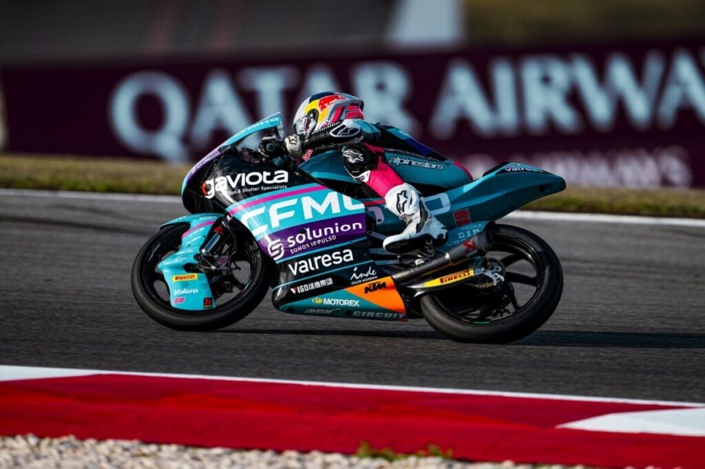 Moto3, Quiles stravince a Portimao e rimane in lotta per il secondo posto. Cade Guido Pini, Lunetta primo degli italiani