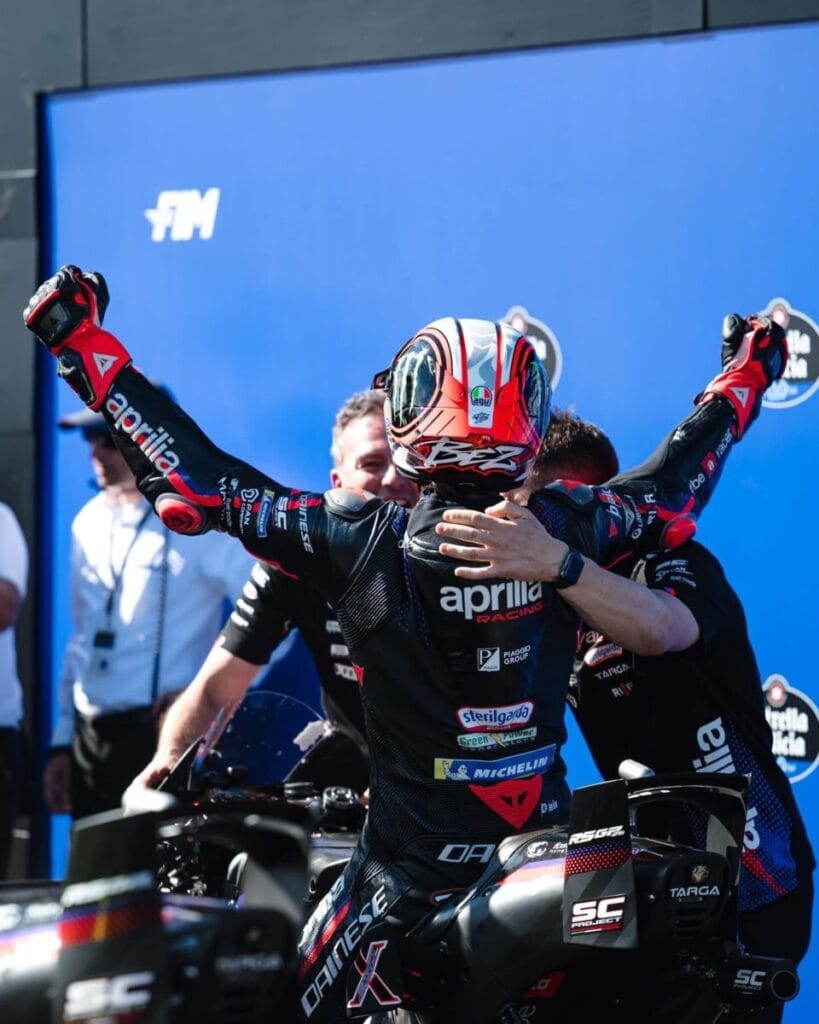 Bezzecchi da incubo a capolavoro: “Venerdì eravamo da schifo, non avrei mai pensato di vincere”