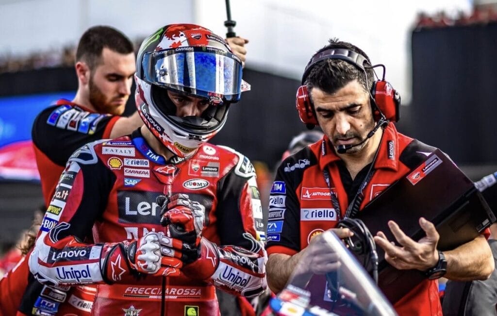 Bagnaia sprofonda: “Stavo cercando di sopravvivere”. E tornano i fantasmi del 2025