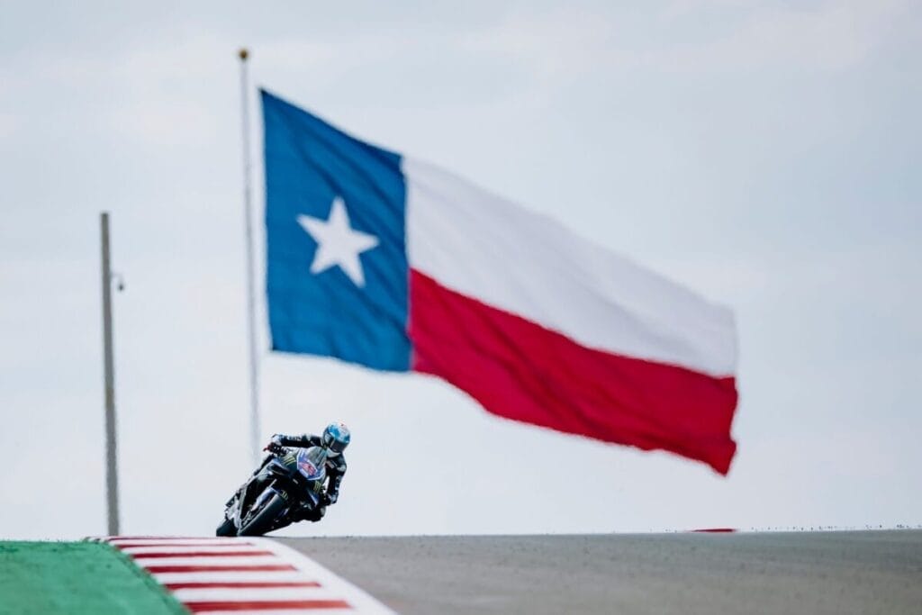 Alex Rins in pista ad Austin