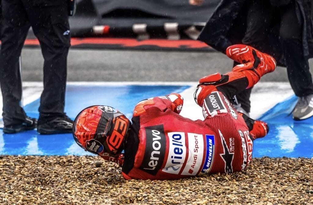 Marc Marquez festeggia a fine gara