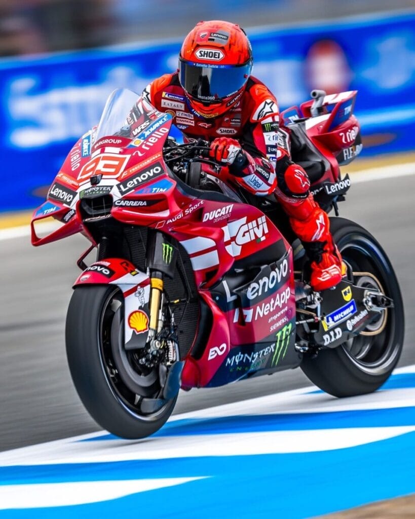 Marc Marquez in pista a Jerez