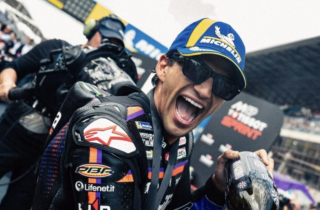 Martin torna “Martinator”: partenza mostruosa e Aprilia da titolo, Bezzecchi ora è nel mirino