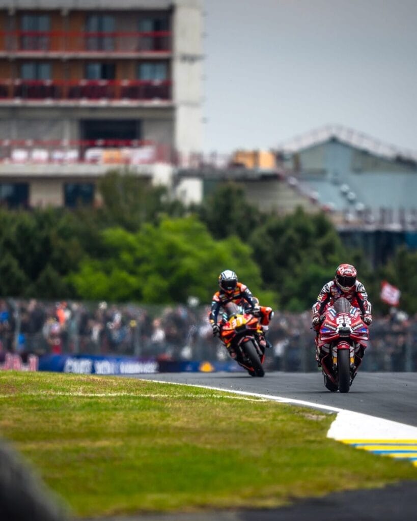 Pecco Bagnaia in gara a Le Mans